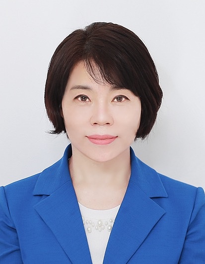 박윤희 교수 사진